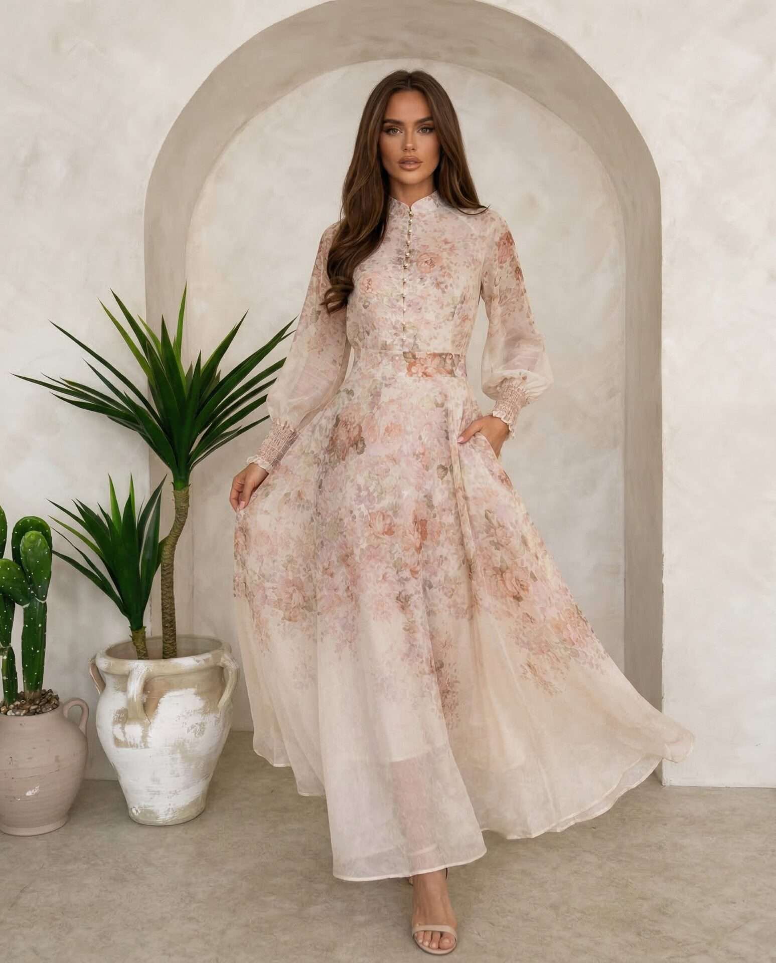 Komplet s kvetinovým vzorom – ľahkosť, elegancia a ženskosť - S 01596