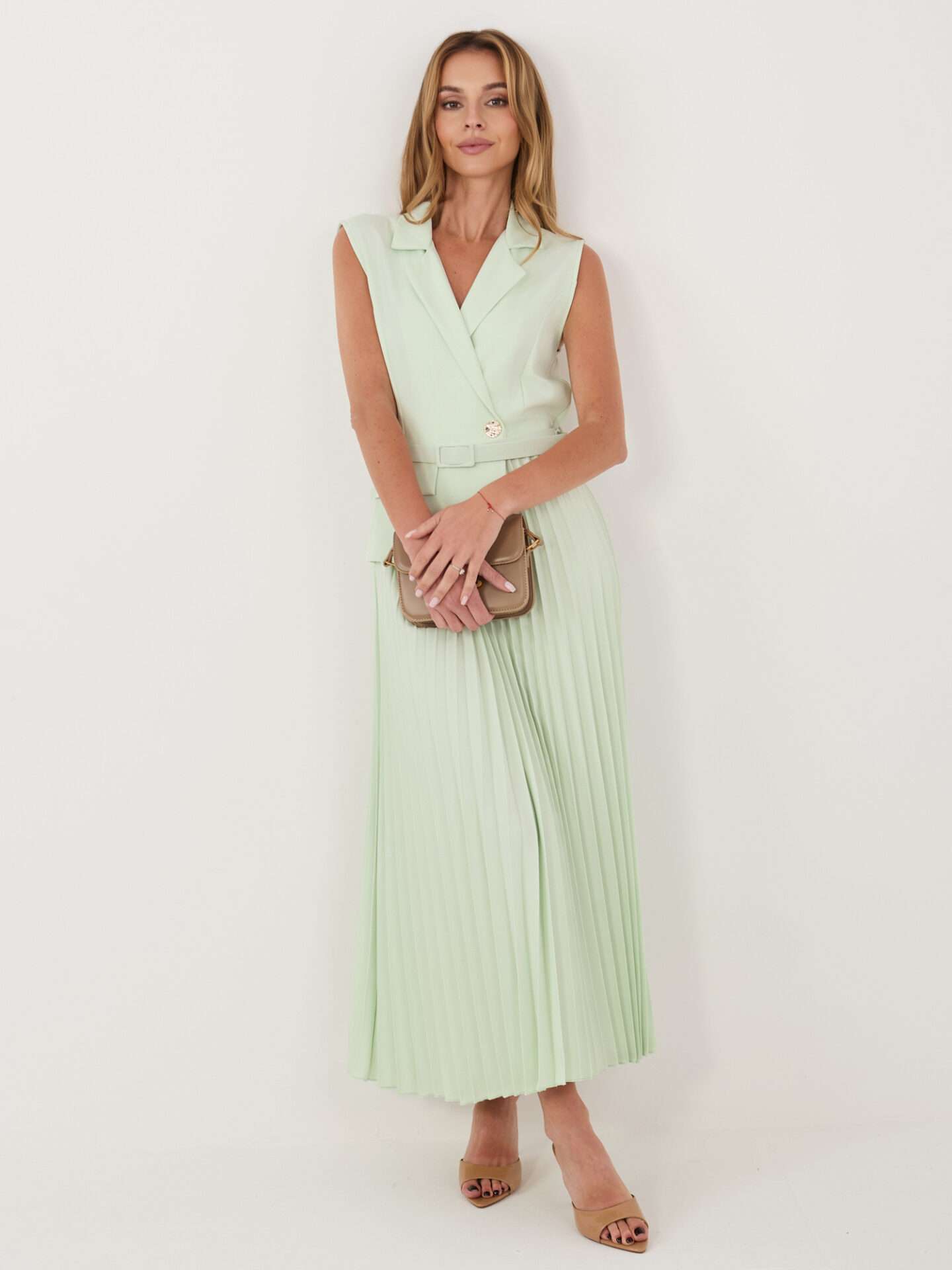 Elegantné plisované šaty s opaskom – nadčasová elegancia - M 5166 – Obrázok 5