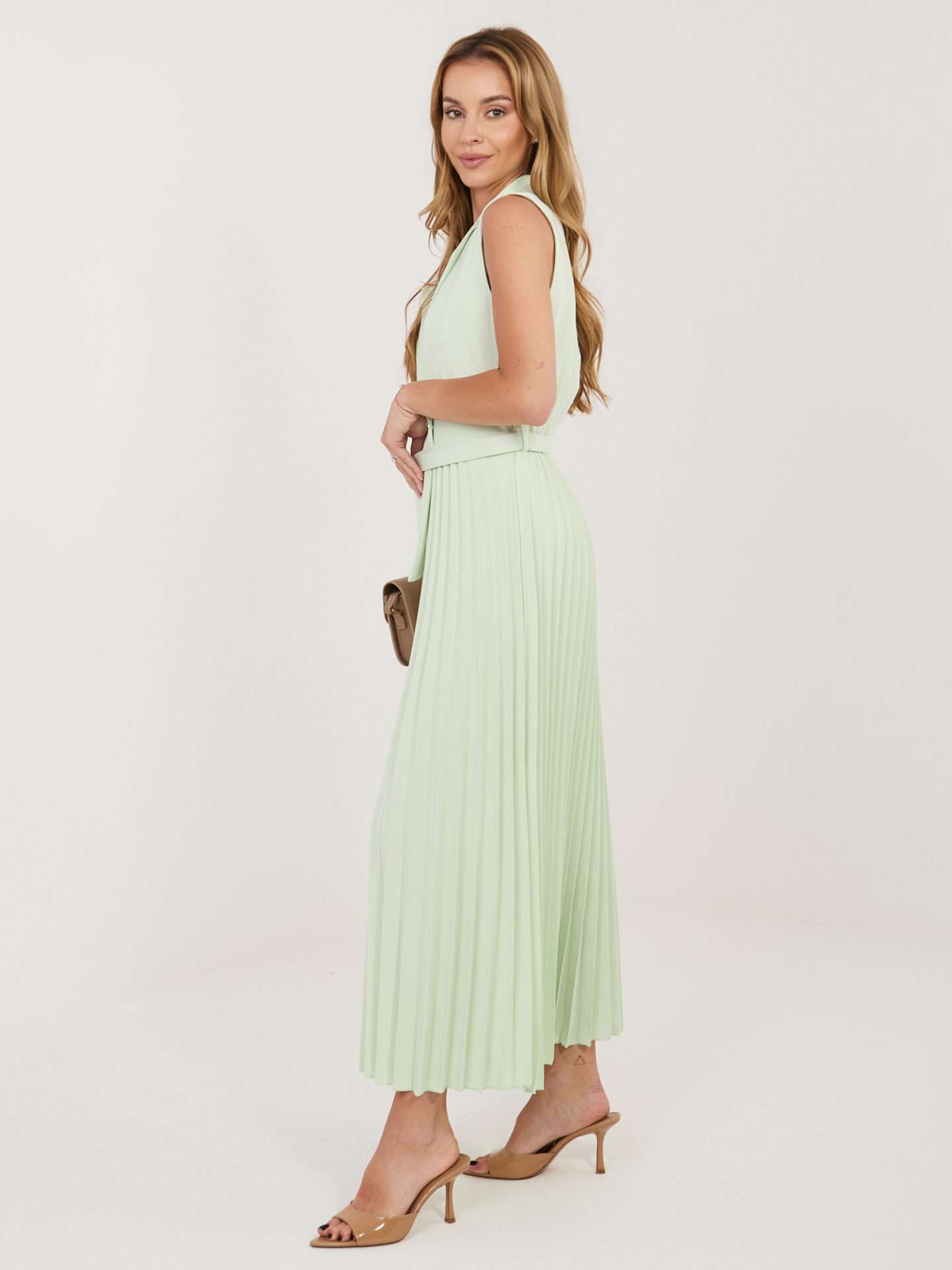 Elegantné plisované šaty s opaskom – nadčasová elegancia - M 5166 – Obrázok 6