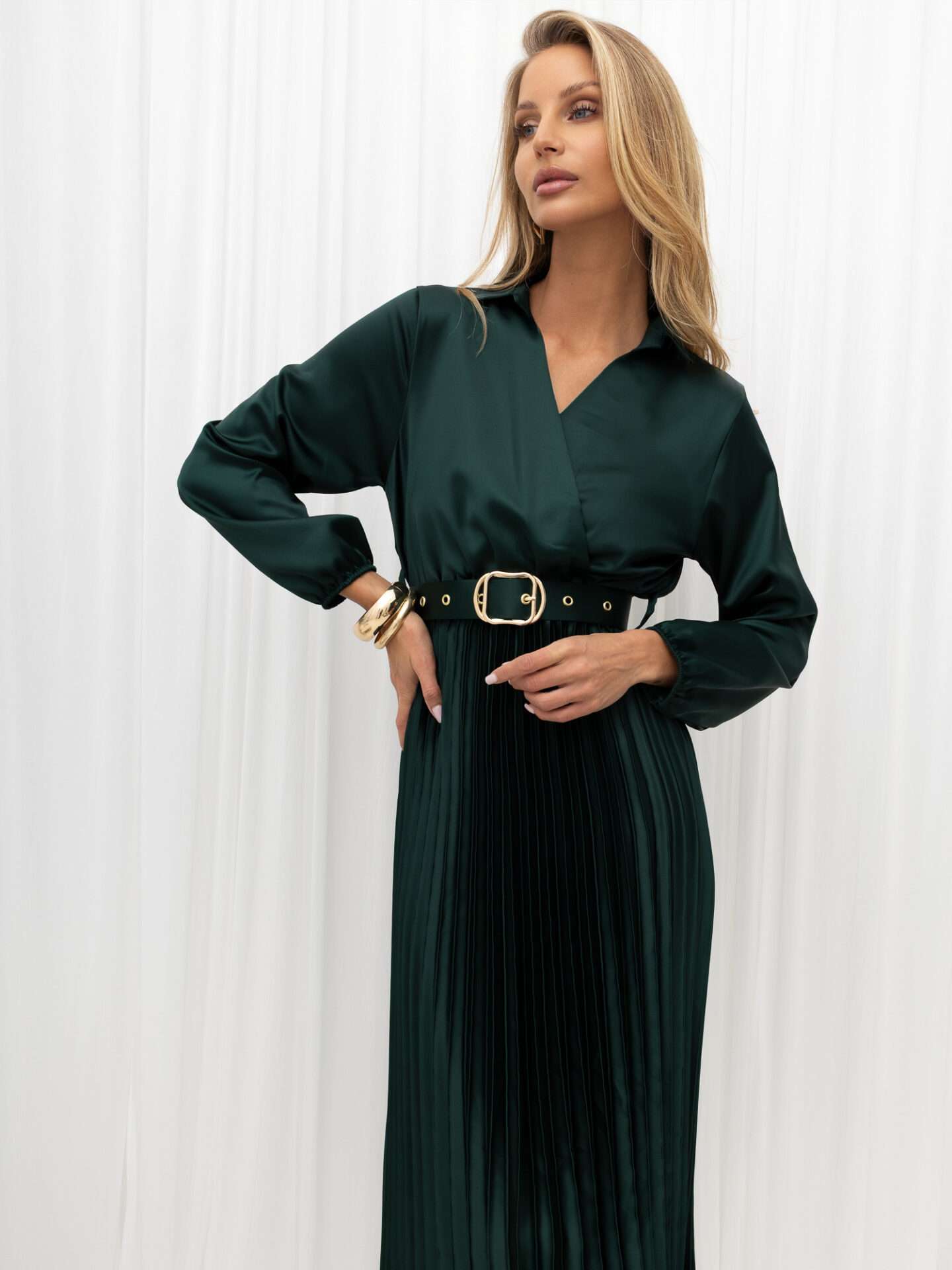 Elegantné plisované midi šaty s opaskom/zelené - M 8173 – Obrázok 4